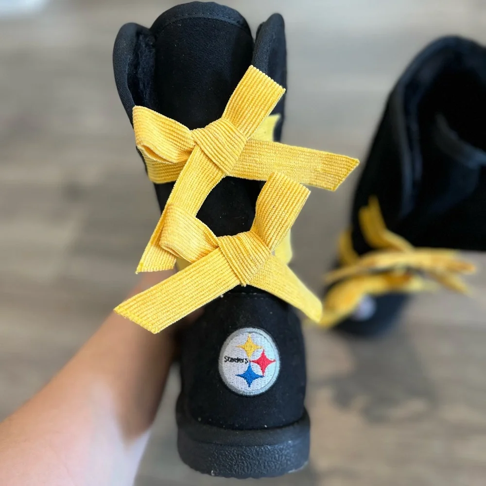 Pittsburgh STEELERS Women’s Boots Embellished NFL Faux Fur Lace Bow Boot Size 8